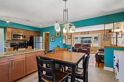 2434 W Edgerton Ave, Milwaukee, WI 53221 - Photo 11