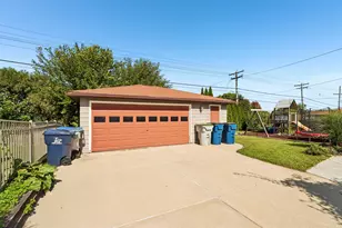 2434 W Edgerton Ave, Milwaukee, WI 53221 - Photo 41