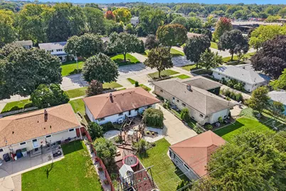 2434 W Edgerton Ave, Milwaukee, WI 53221 - Photo 47