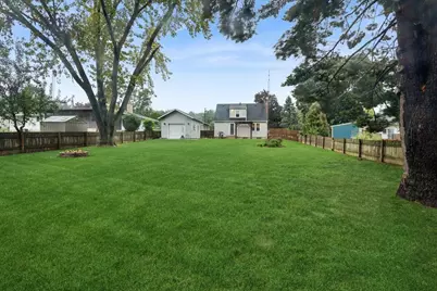 1016  Logan St, Lake Geneva, WI 53147 - Photo 5