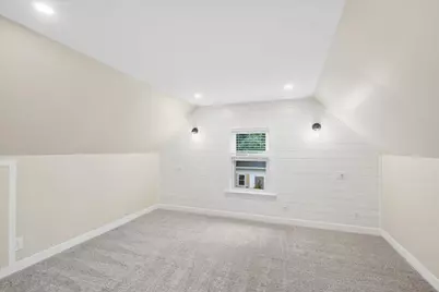 1016  Logan St, Lake Geneva, WI 53147 - Photo 17