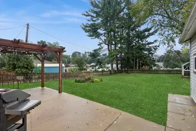 1016  Logan St, Lake Geneva, WI 53147 - Photo 3