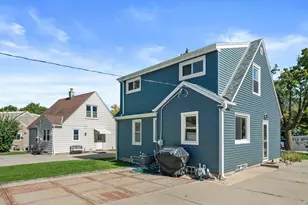 2871 S 85th St, West Allis, WI 53227 - Photo 27