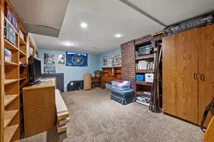 2871 S 85th St, West Allis, WI 53227 - Photo 19