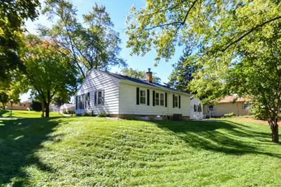 11310 W Wisconsin Ave, Wauwatosa, WI 53226 - Photo 23