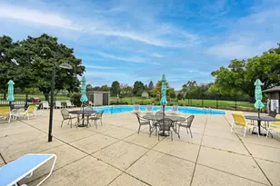 6100 W Stone Hedge Dr, Greenfield, WI 53220 - Photo 25
