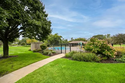 6100 W Stonehedge Dr #347, Greenfield, WI 53220 - Photo 23