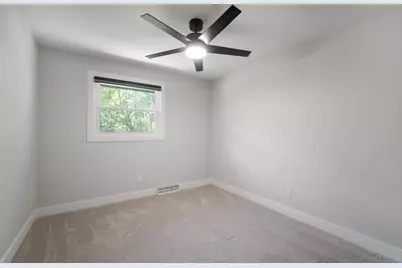 7942 S 66th St, Franklin, WI 53132 - Photo 27