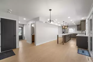 7942 S 66th St, Franklin, WI 53132 - Photo 17