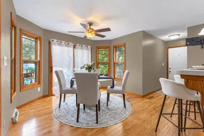 2615  Faringdon Ct, Waukesha, WI 53188 - Photo 7