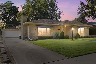 800  Echo Ln, Racine, WI 53406 - Photo 1