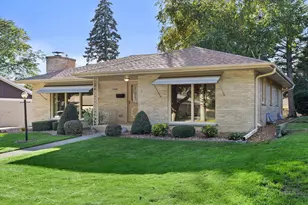 800 Echo Ln, Racine, WI 53406 - Photo 23