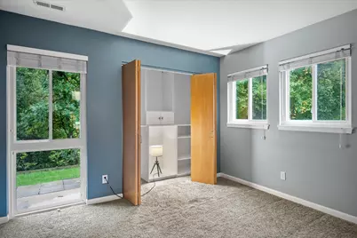 779 W Puetz Rd, Oak Creek, WI 53154 - Photo 17