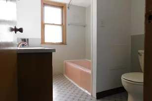 3002 N 70th St, Milwaukee, WI 53210 - Photo 9