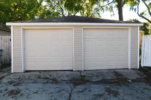 3002 N 70th St, Milwaukee, WI 53210 - Photo 33