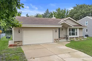 8169 S Wilding Dr, Oak Creek, WI 53154 - Photo 37