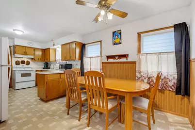 1739 S 75th St, West Allis, WI 53214 - Photo 15