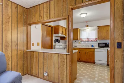 1739 S 75th St, West Allis, WI 53214 - Photo 9