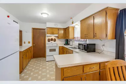 1739 S 75th St, West Allis, WI 53214 - Photo 11