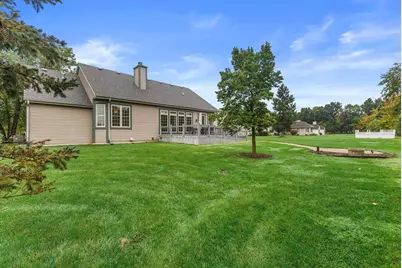 8361 S 44th St, Franklin, WI 53132 - Photo 25