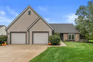 8361 S 44th St, Franklin, WI 53132 - Photo 43