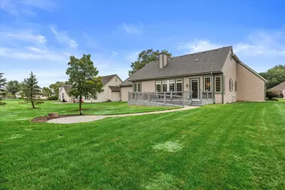 8361 S 44th St, Franklin, WI 53132 - Photo 23