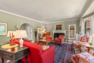 2841 N Lake Dr, Milwaukee, WI 53211 - Photo 11