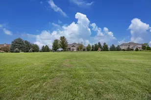 S84W33185 Brown Bear Ln, Mukwonago, WI 53149 - Photo 67