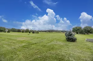 S84W33185 Brown Bear Ln, Mukwonago, WI 53149 - Photo 73