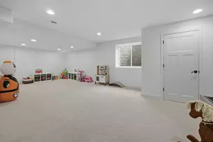 S84W33185 Brown Bear Ln, Mukwonago, WI 53149 - Photo 51