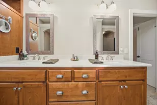 S84W33185 Brown Bear Ln, Mukwonago, WI 53149 - Photo 25