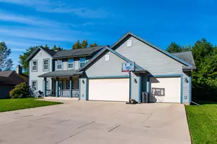 1240 N Water St, Watertown, WI 53098 - Photo 3