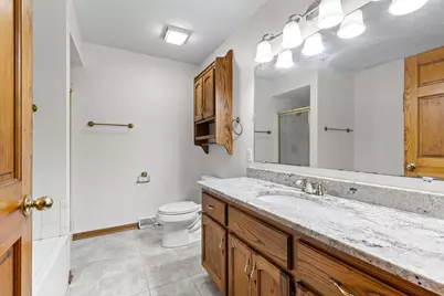 4110 W Carpenter Ave, Greenfield, WI 53221 - Photo 19