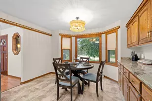 4110 W Carpenter Ave, Greenfield, WI 53221 - Photo 11
