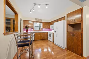 9322 W Cold Spring Rd, Greenfield, WI 53228 - Photo 9