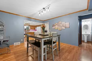 9322 W Cold Spring Rd, Greenfield, WI 53228 - Photo 11