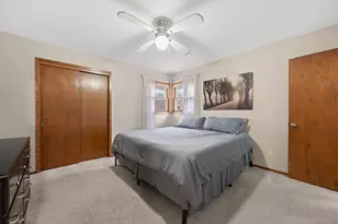 9322 W Cold Spring Rd, Greenfield, WI 53228 - Photo 13