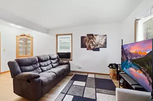 3171 S 48th St, Milwaukee, WI 53219 - Photo 5