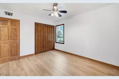 3171 S 48th St, Milwaukee, WI 53219 - Photo 17