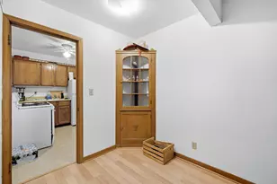3171 S 48th St, Milwaukee, WI 53219 - Photo 7
