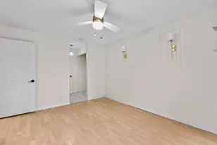 5200 S Tuckaway Blvd, Greenfield, WI 53221 - Photo 21