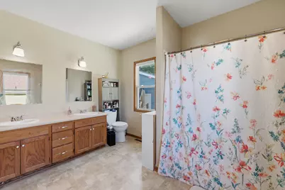 717  Madison Ave, Howards Grove, WI 53083 - Photo 13