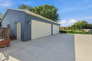 717 Madison Ave, Howards Grove, WI 53083 - Photo 25