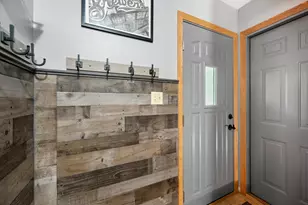 9537 W Sarasota Pl, Wauwatosa, WI 53222 - Photo 19