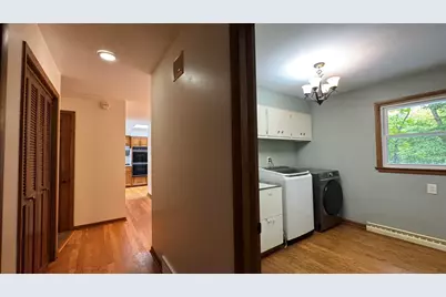 8480 W Edgerton Ave, Greendale, WI 53129 - Photo 47