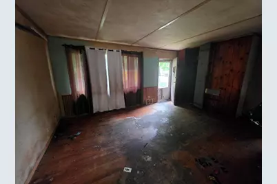 3557 S 5th Pl, Milwaukee, WI 53207 - Photo 5