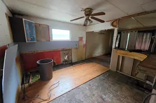3557 S 5th Pl, Milwaukee, WI 53207 - Photo 15