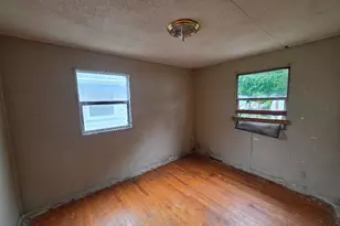 3557 S 5th Pl, Milwaukee, WI 53207 - Photo 19