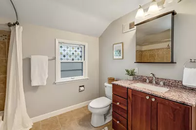 7414 N Crossway Rd, Fox Point, WI 53217 - Photo 17