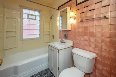7519 W Clarke St, Wauwatosa, WI 53213 - Photo 27